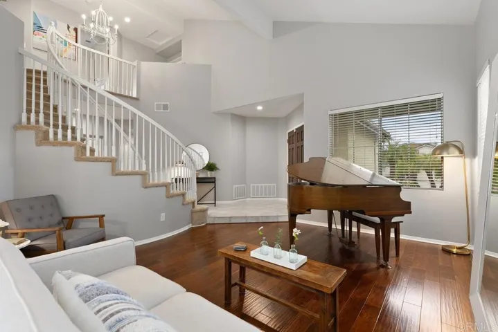 2842 Avenida Valera, Carlsbad, California 92009