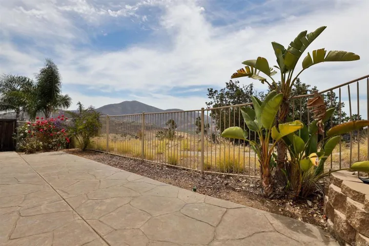 2956 Lake Breeze Court, Spring Valley, California 91977