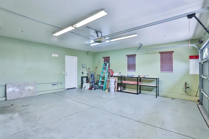 2956 Lake Breeze Court, Spring Valley, California 91977