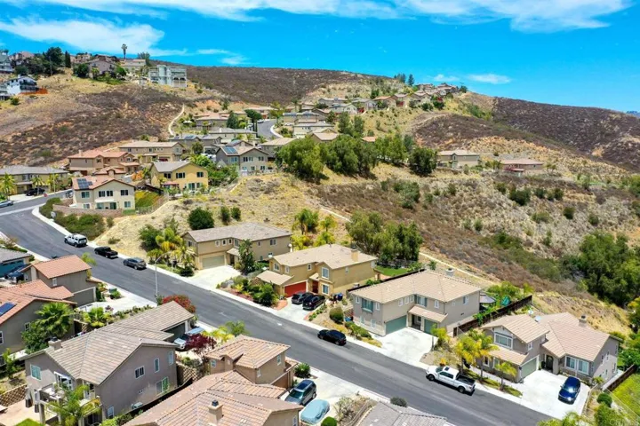 2956 Lake Breeze Court, Spring Valley, California 91977