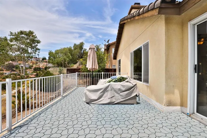 2956 Lake Breeze Court, Spring Valley, California 91977