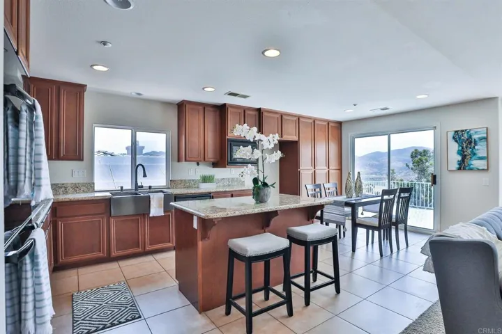 2956 Lake Breeze Court, Spring Valley, California 91977