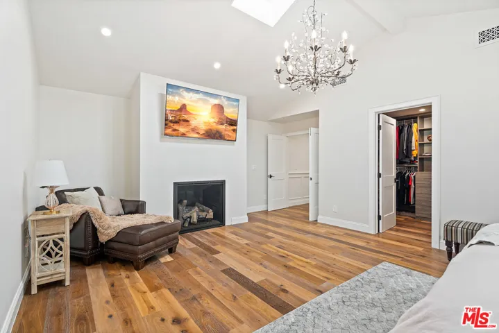23100 Erwin Street, Woodland Hills, California 91367