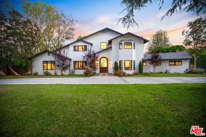 23100 Erwin Street, Woodland Hills, California 91367