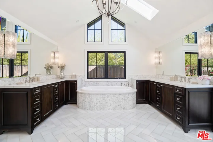 23100 Erwin Street, Woodland Hills, California 91367