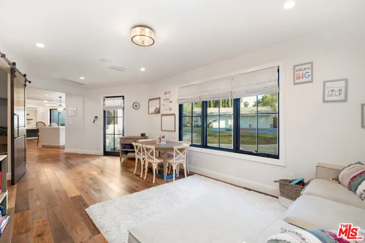 23100 Erwin Street, Woodland Hills, California 91367