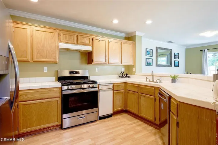1101 Kitchen