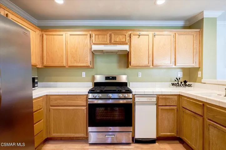 1101 Kitchen 2