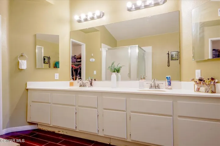1101 Master Bath 4