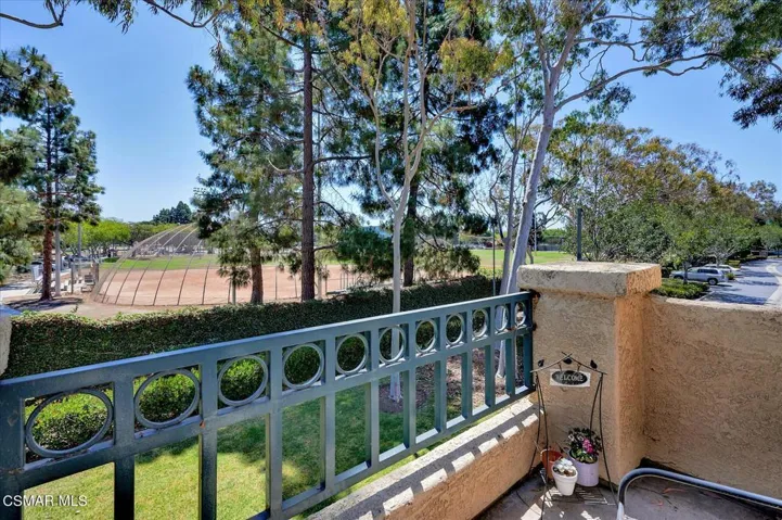 1101 Upstairs Balcony 2