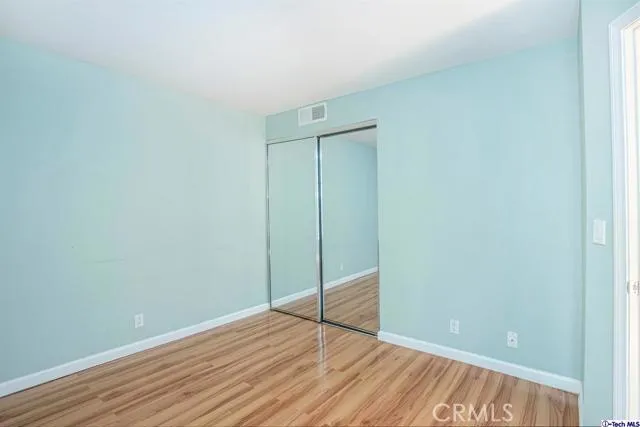 5009 Woodman Avenue 210, Sherman Oaks, California 91423