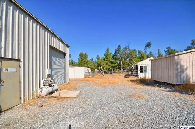 8979 Lager Road, Phelan, California 92371