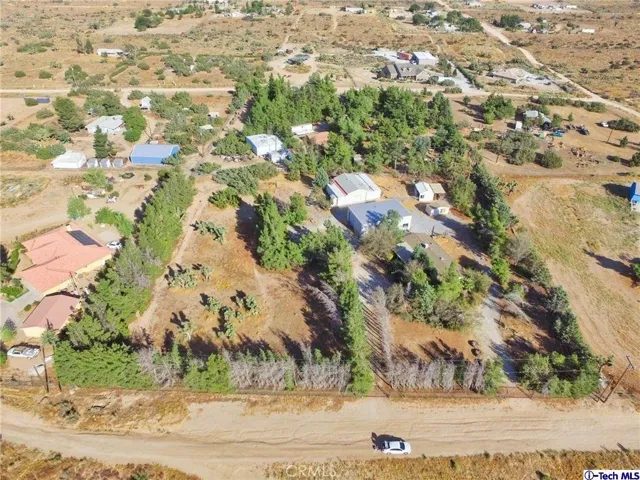 8979 Lager Road, Phelan, California 92371