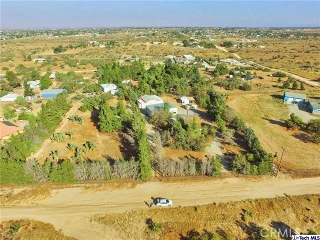 8979 Lager Road, Phelan, California 92371