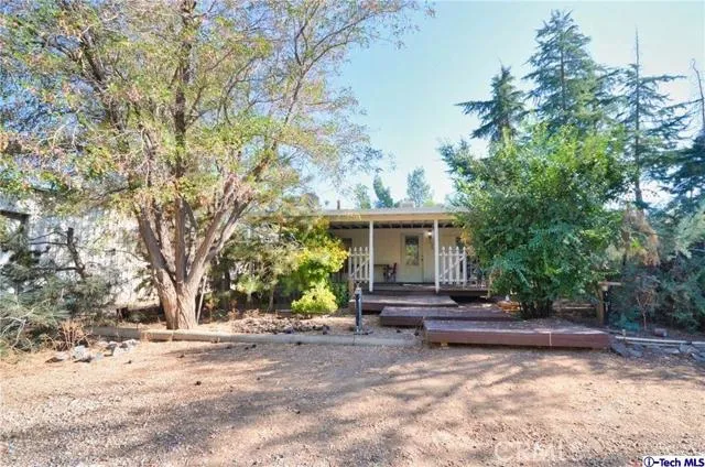 8979 Lager Road, Phelan, California 92371