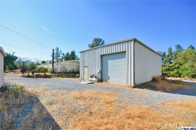 8979 Lager Road, Phelan, California 92371
