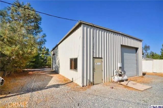8979 Lager Road, Phelan, California 92371