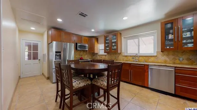 1973 El Arbolita Drive, Glendale, California 91208