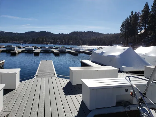 0 Mbm2 Slip9, Lake Arrowhead, California 92352