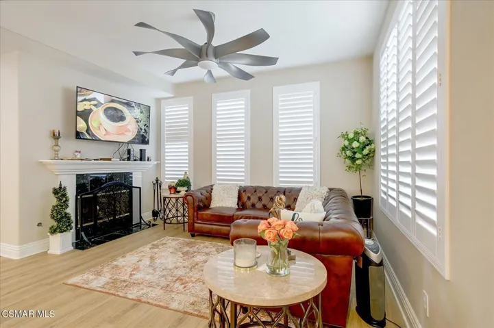 11806 Trapani - Family Room 2