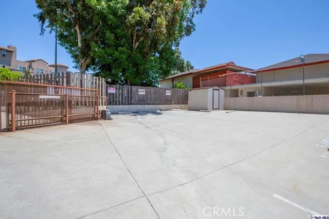 8641 Glenoaks Boulevard 229, Sun Valley, California 91352