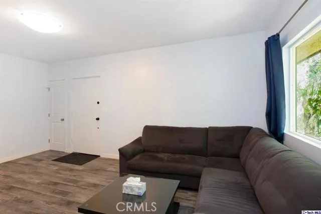 8641 Glenoaks Boulevard 229, Sun Valley, California 91352