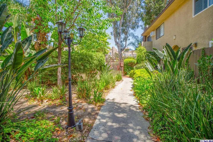 8641 Glenoaks Boulevard 229, Sun Valley, California 91352