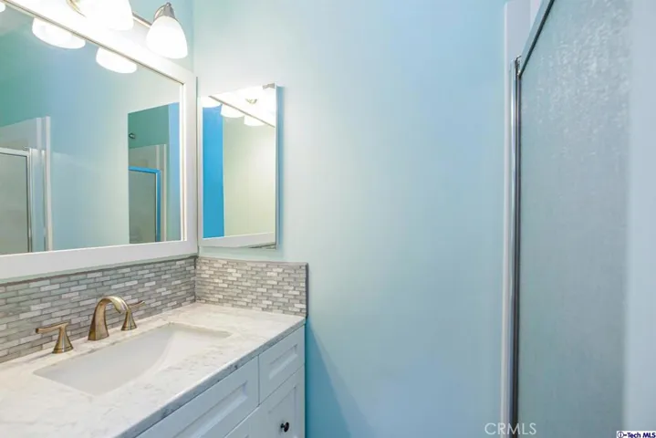 8641 Glenoaks Boulevard 229, Sun Valley, California 91352