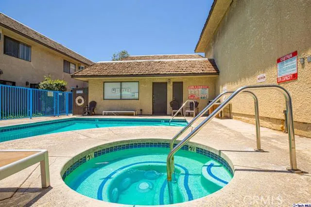 8641 Glenoaks Boulevard 229, Sun Valley, California 91352