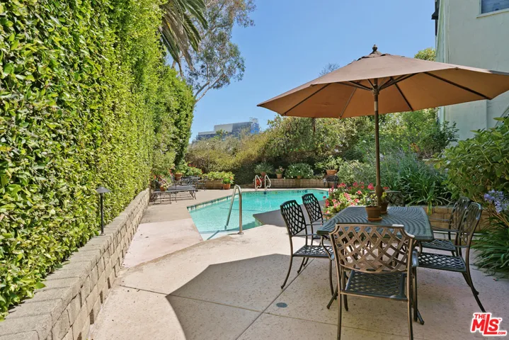 10966 Strathmore Drive 9, Los Angeles, California 90024