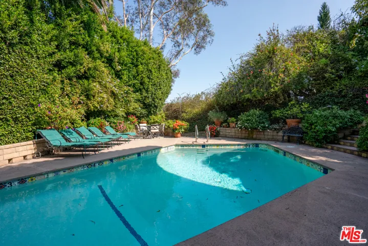10966 Strathmore Drive 9, Los Angeles, California 90024