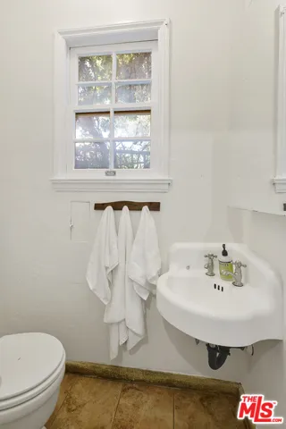 10966 Strathmore Drive 9, Los Angeles, California 90024