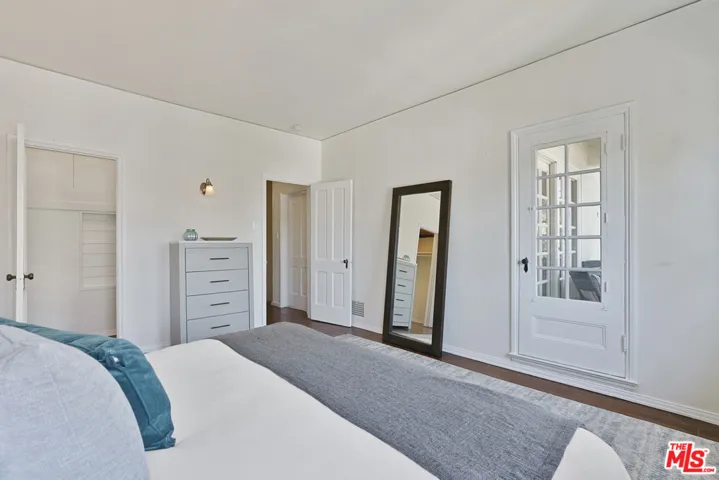 10966 Strathmore Drive 9, Los Angeles, California 90024