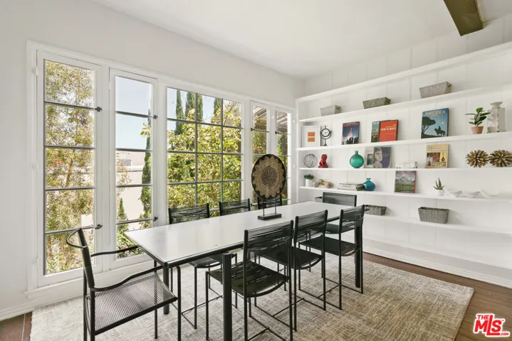 10966 Strathmore Drive 9, Los Angeles, California 90024