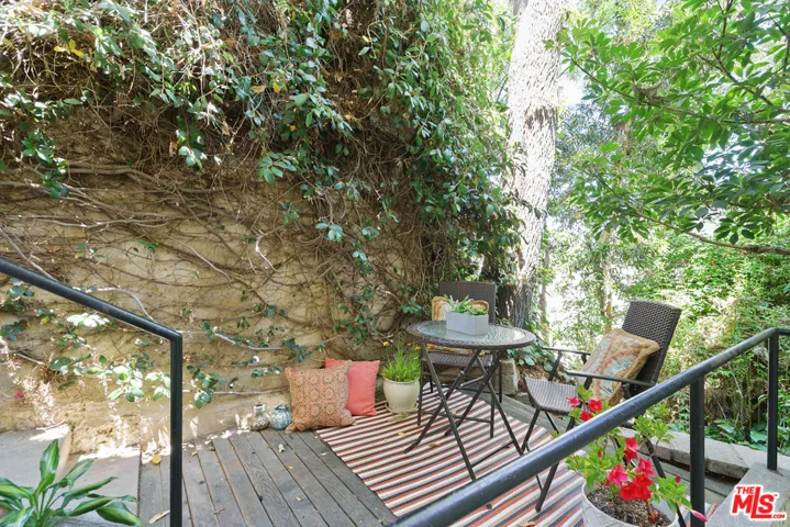 10966 Strathmore Drive 9, Los Angeles, California 90024