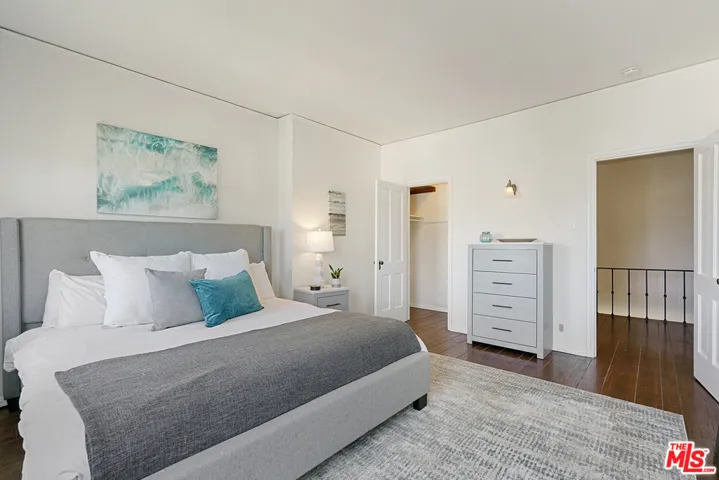 10966 Strathmore Drive 9, Los Angeles, California 90024