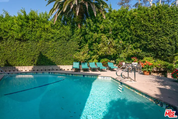 10966 Strathmore Drive 9, Los Angeles, California 90024
