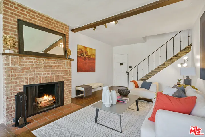 10966 Strathmore Drive 9, Los Angeles, California 90024