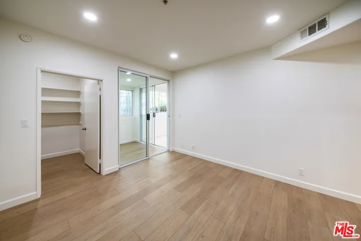 333 Westminster Avenue 104, Los Angeles, California 90020