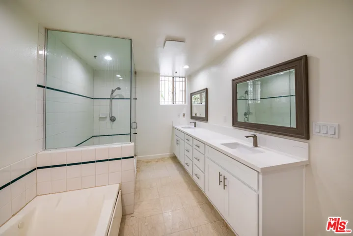 333 Westminster Avenue 104, Los Angeles, California 90020
