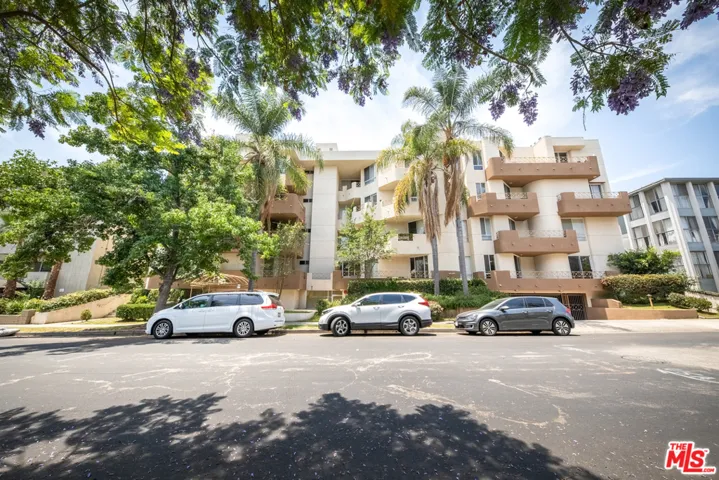 333 Westminster Avenue 104, Los Angeles, California 90020