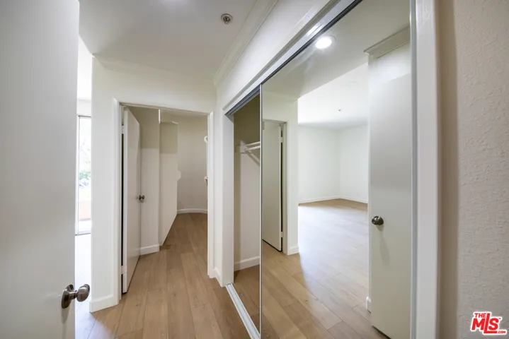 333 Westminster Avenue 104, Los Angeles, California 90020