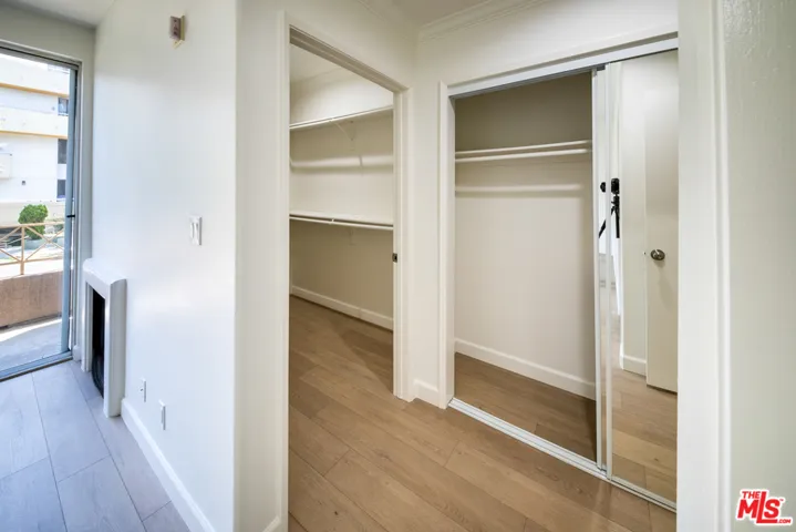 333 Westminster Avenue 104, Los Angeles, California 90020