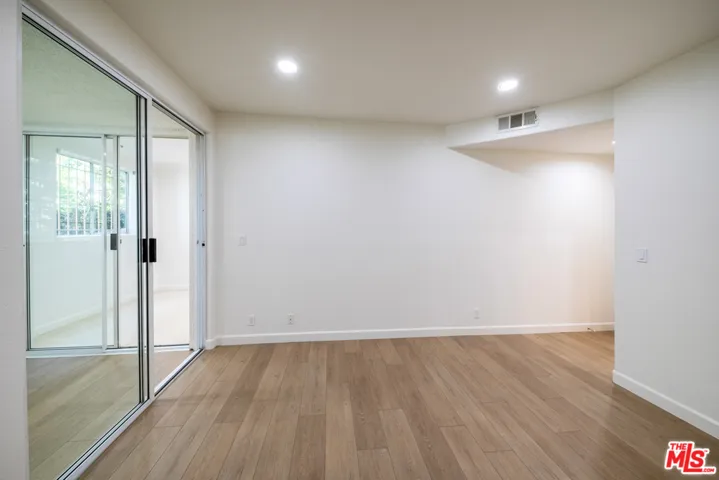 333 Westminster Avenue 104, Los Angeles, California 90020