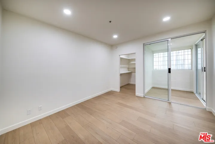 333 Westminster Avenue 104, Los Angeles, California 90020