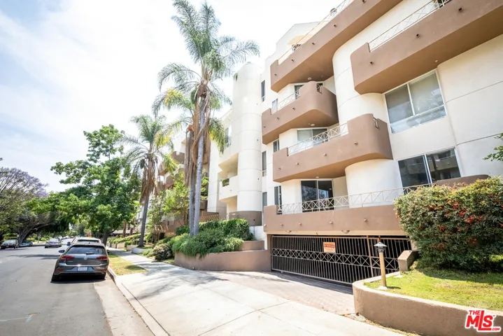 333 Westminster Avenue 104, Los Angeles, California 90020