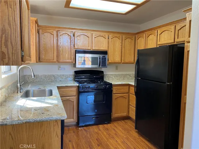 Granite kitchen-updated appliances