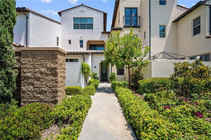 119 Tallowood, Irvine, California 92620
