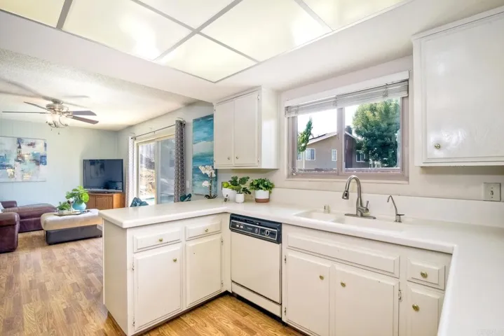 1870 Jeffrey Avenue, Escondido, California 92027