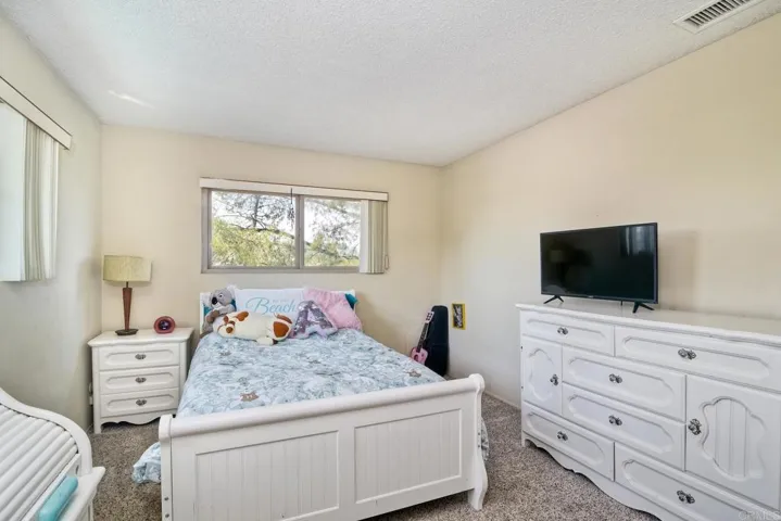 1870 Jeffrey Avenue, Escondido, California 92027